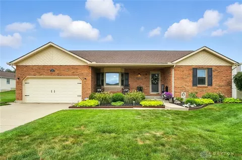 2685 Childers Dr, Xenia, OH 45385