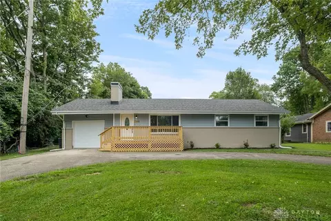 1746 Grange Hall Rd, Dayton, OH 45432