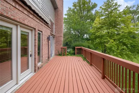 Exterior - 853 Timberlake Ct, Dayton, OH 45429 photo 3 of 4