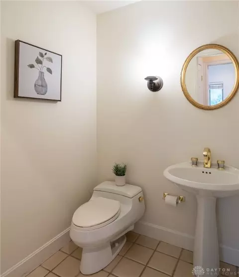 Bath - 853 Timberlake Ct, Dayton, OH 45429 photo 6 of 6