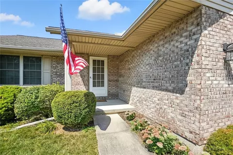 5125 Crandall Ln, Springfield, OH 45503 photo 3