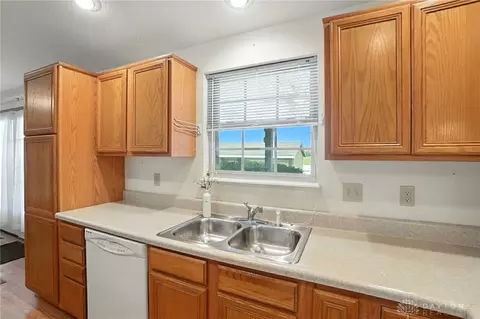 5125 Crandall Ln, Springfield, OH 45503 photo 10
