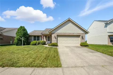 5125 Crandall Ln, Springfield, OH 45503 photo 2