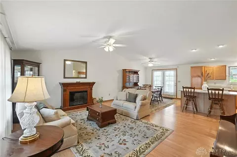 5125 Crandall Ln, Springfield, OH 45503 photo 5