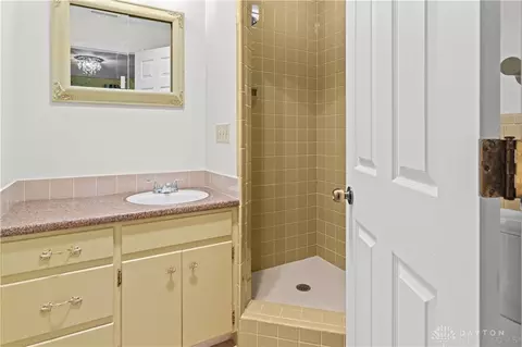 61 Lynn Rae Cir, Dayton, OH 45458 photo 27