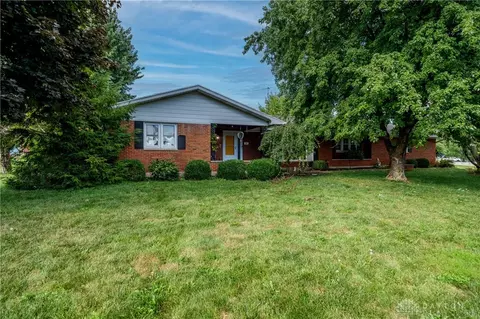 214 Maple St, Saint Paris, OH 43072