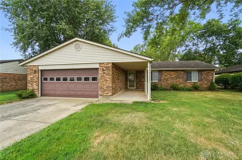7311 Beth Ct, Franklin, OH 45005