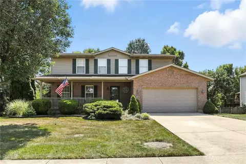 5596 Shady Meadows Dr, Hamilton, OH 45011