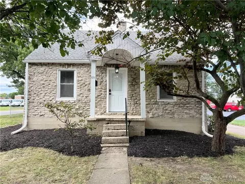 123 Chestnut St, Englewood, OH 45322