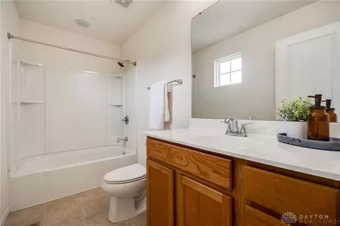 Bath - 508 Reading Rd, Dayton, OH 45404 photo 2 of 2