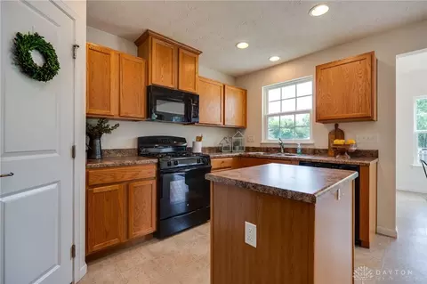 Kitchen - 508 Reading Rd, Dayton, OH 45404 photo 3 of 6