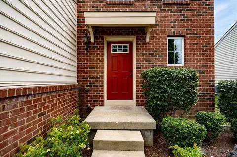 Exterior - 508 Reading Rd, Dayton, OH 45404 photo 4 of 11
