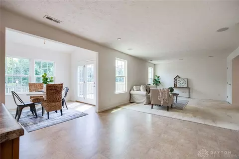 Living - 508 Reading Rd, Dayton, OH 45404 photo 5 of 5