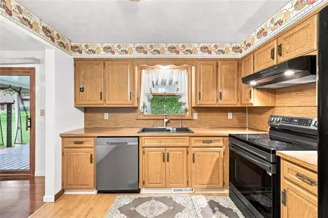 Kitchen - 634 Mentor Ave, Dayton, OH 45404 photo 2 of 2