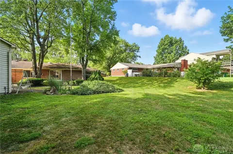 Exterior - 941 Donson Dr, Kettering, OH 45429 photo 5 of 13