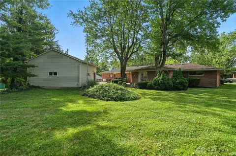 Exterior - 941 Donson Dr, Kettering, OH 45429 photo 3 of 13