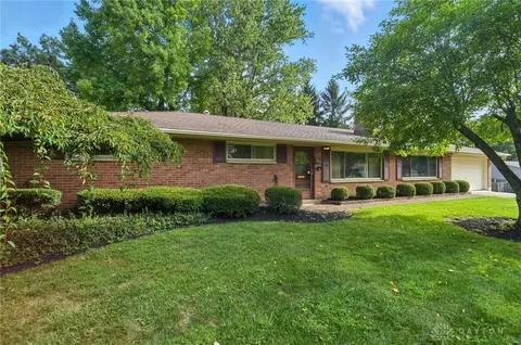 Exterior - 941 Donson Dr, Kettering, OH 45429 photo 1 of 13