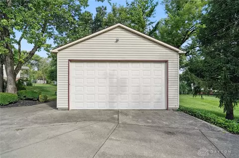 Exterior - 941 Donson Dr, Kettering, OH 45429 photo 13 of 13