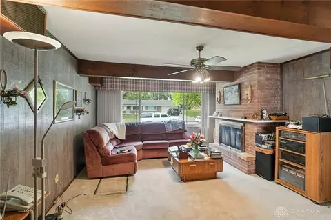 Living - 941 Donson Dr, Kettering, OH 45429 photo 7 of 7