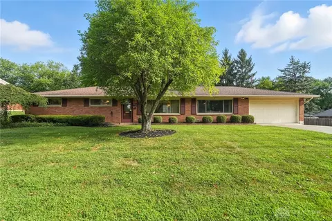 941 Donson Dr, Kettering, OH 45429