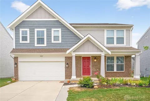 7032 Honeylocust St, Tipp City, OH 45371