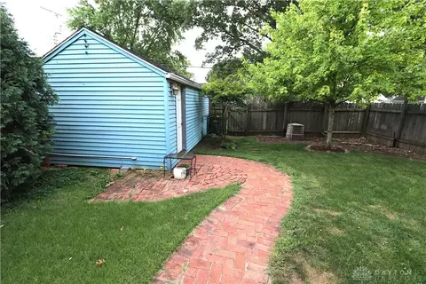Exterior - 1324 Elmdale Dr, Kettering, OH 45409 photo 8 of 9