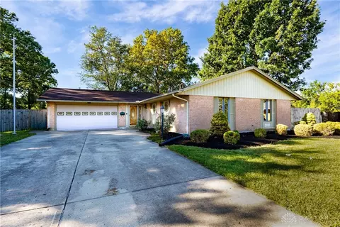 2800 Bellsburg Dr, Dayton, OH 45459
