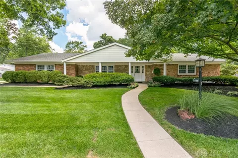 2405 Westlawn Dr, Kettering, OH 45440