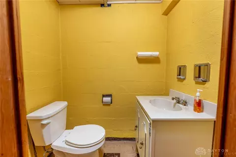 849 Danan Cir, Kettering, OH 45429 photo 28