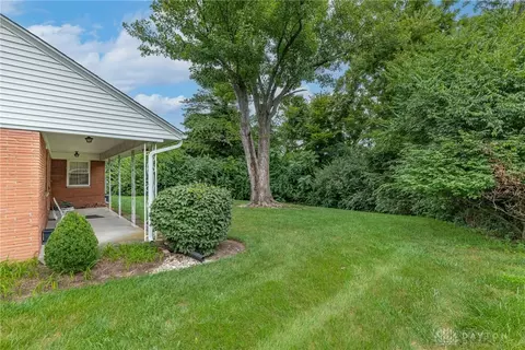 849 Danan Cir, Kettering, OH 45429 photo 34