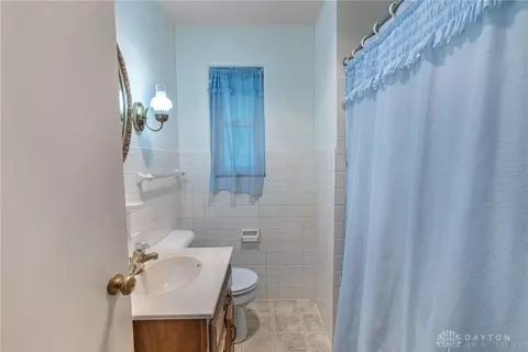 849 Danan Cir, Kettering, OH 45429 photo 21
