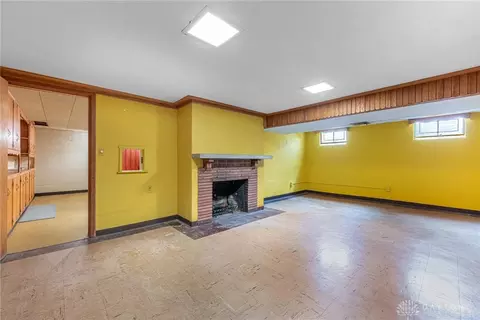 849 Danan Cir, Kettering, OH 45429 photo 25