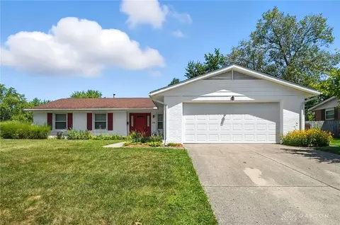 1029 Terracewood Dr, Englewood, OH 45322