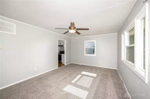 Living - 910 Allen Dr, Springfield, OH 45505 photo 9 of 9