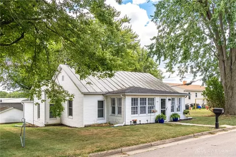 718 Walnut St, Lewisburg, OH 45338