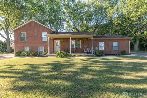 720 E Kessler Cowlesville Rd, Tipp City, OH 45371
