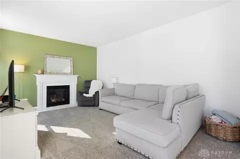 Living - 482 Stanton Dr, Springboro, OH 45066 photo 3 of 7