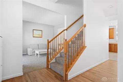 Entry Way - 482 Stanton Dr, Springboro, OH 45066 photo 5 of 7