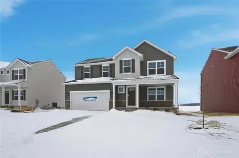 514 Red Maple Ln, Wilmington, OH 45177