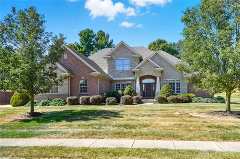 295 Stratford Ln, Xenia, OH 45385