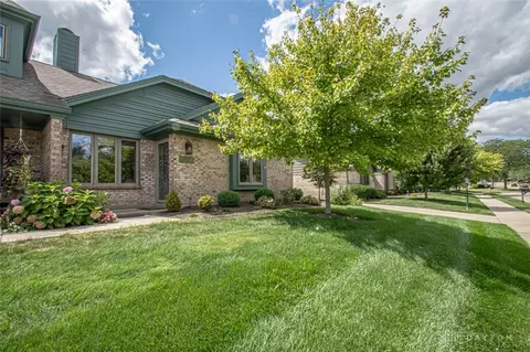 1320 Donson Cir, Dayton, OH 45429