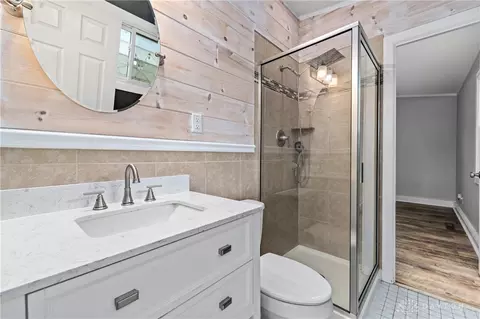 Bath - 4341 Wallington Dr, Kettering, OH 45440 photo 1 of 3