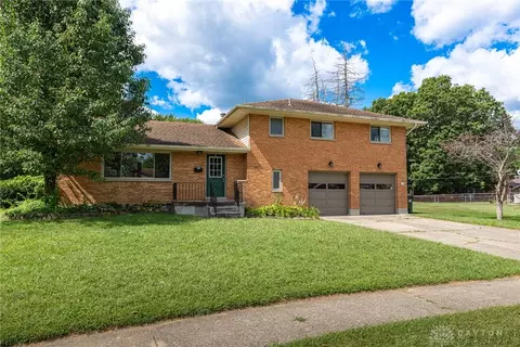 Exterior - 776 Lovetta Dr, Kettering, OH 45429 photo 7 of 7
