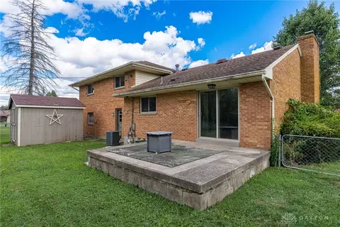 Exterior - 776 Lovetta Dr, Kettering, OH 45429 photo 6 of 7