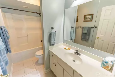 Bath - 2664 Vienna Estates Dr, Centerville, OH 45459 photo 1 of 2