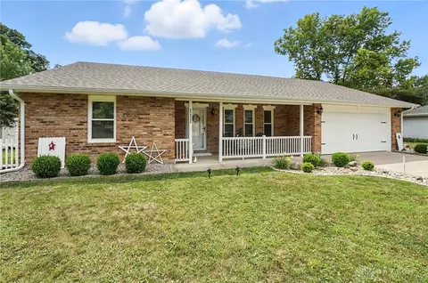 Exterior - 111 Lynette Ct, Monroe, OH 45050 photo 2 of 9