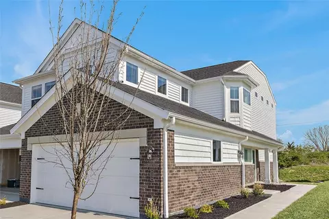5354 Augusta Dr #10-304, Turtlecreek Twp, OH 45036