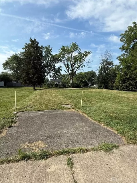 2110 Needmore Rd, Harrison Twp, OH 45414