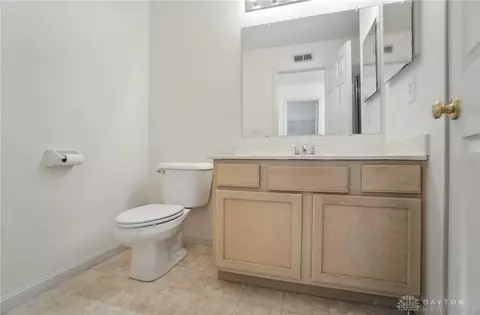 Bath - 352 Sentinel Oak Dr, Centerville, OH 45458 photo 7 of 10