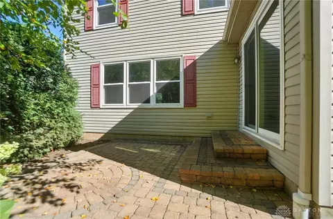 Exterior - 352 Sentinel Oak Dr, Centerville, OH 45458 photo 11 of 16
